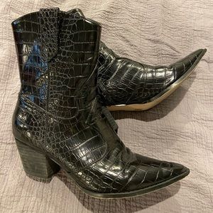 COCONUTS bu MATISSE WESTERN BOOT BLACK SIZE 8.5 Excellent Condition